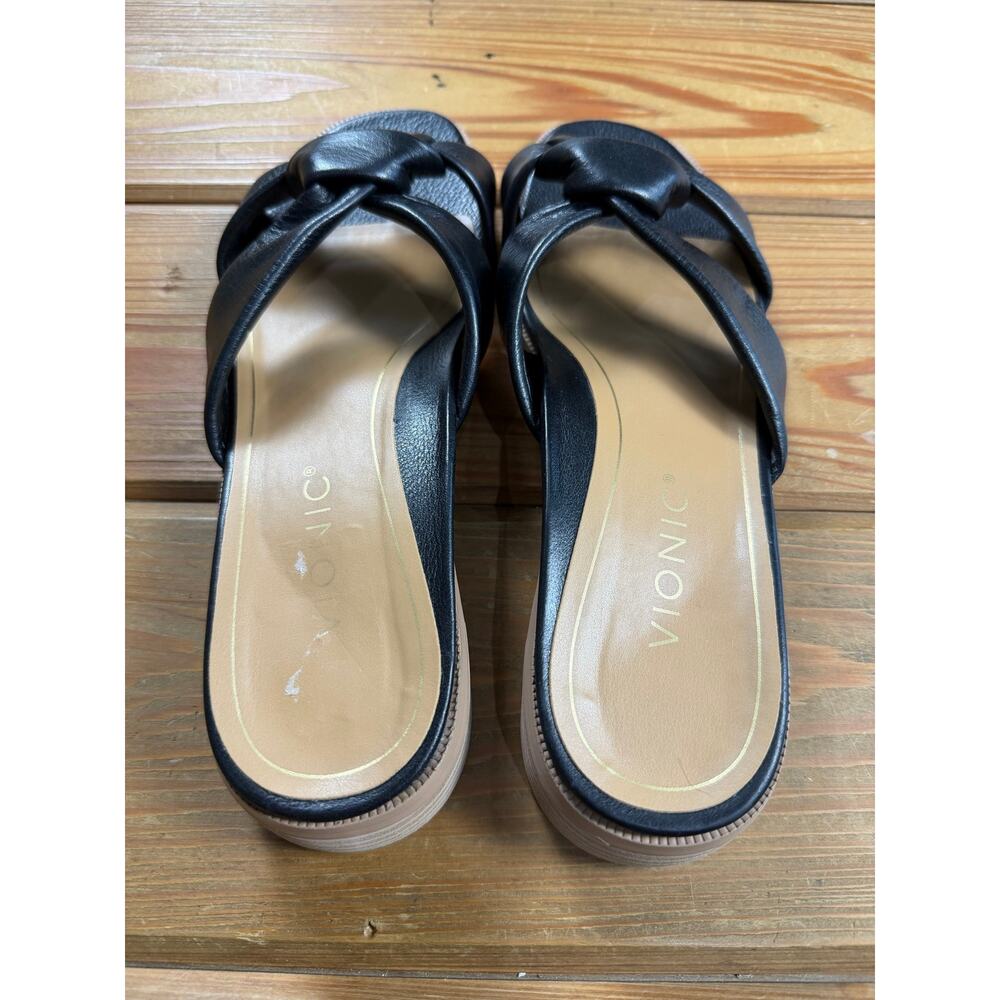 Vionic Black Knotted Leather Slide Sandals - Picture 2 of 9
